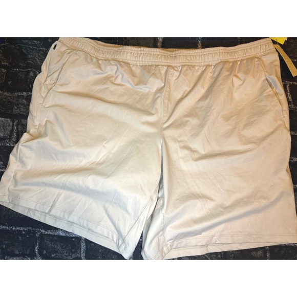 All In Motion Men's Soft Stretch Shorts 9", Stone Grey, Size XXL, NWT - Picture 2 of 5